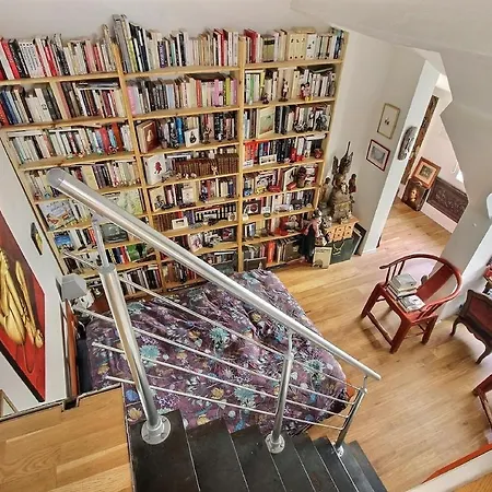 Ideal For Single Or Couple Wanting Calm In A Lively Area * Paris